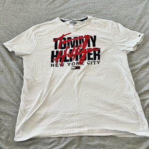 Men’s size large Tommy Hilfiger T-Shirt.